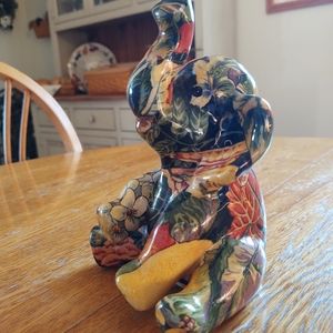 Ceramic (china?) Elephant figurine